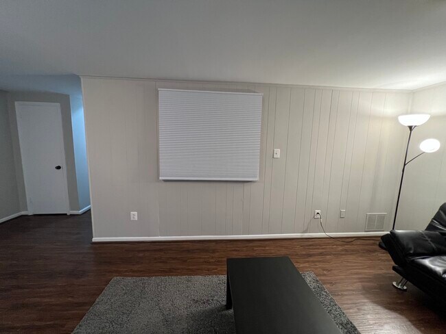 Building Photo - 2828 Lafora Ct