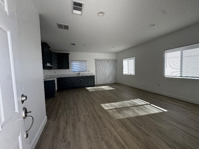 Building Photo - 7793 Merito Ave