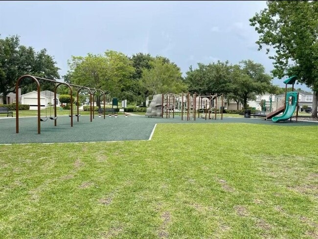 Building Photo - 15255 Harrowgate Way
