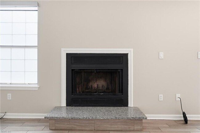 Building Photo - 317 Ferdinand Cir