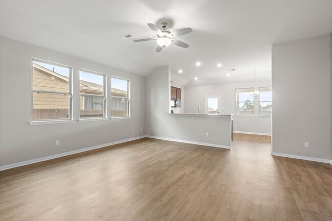 Building Photo - MOVE-IN SPECIAL: 50% Off Month 2 – 4BR Hom...