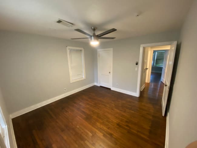 Building Photo - 807 S Cypress St