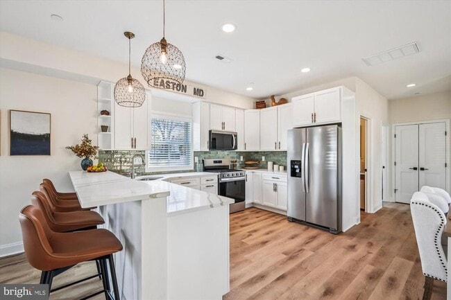 Building Photo - 607 North St