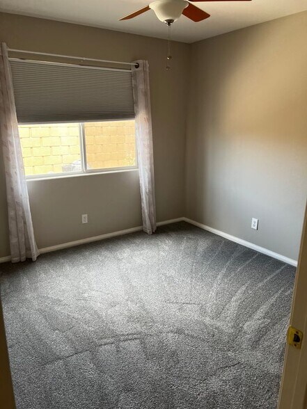 Building Photo - 41760 Jamaica Sands Dr
