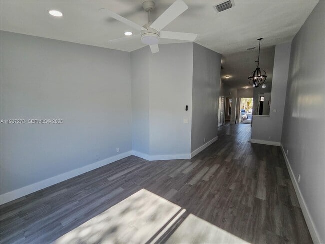 Building Photo - 3639 NW 83rd Ln