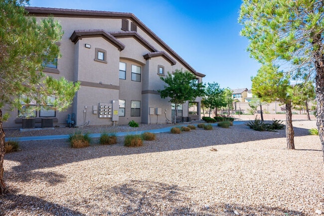 Building Photo - 8250 GRAND CANYONUNIT