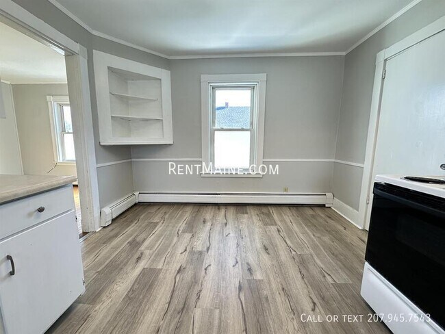 Building Photo - 88 Larkin St