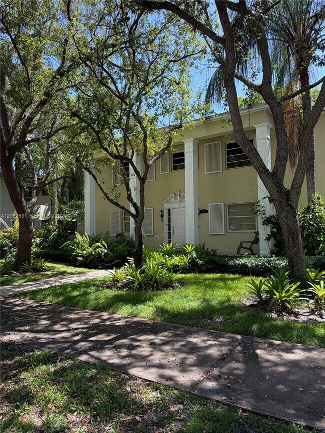 Building Photo - 3923 Segovia St