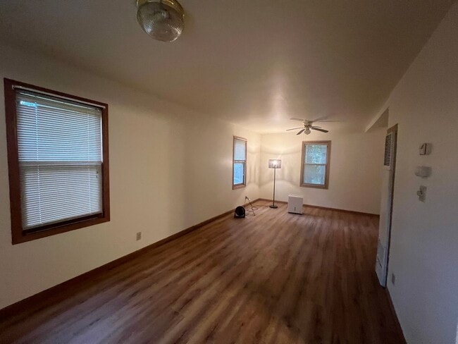 Building Photo - Click the “Apply Now” button or email wapmrentals@gmail.com for a prompt response.