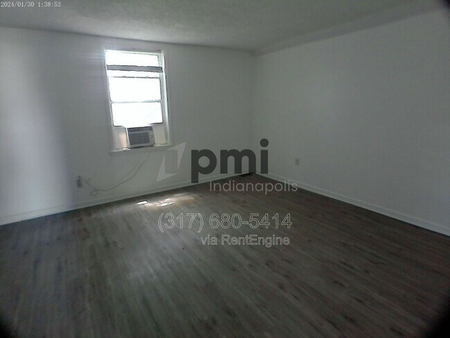 Building Photo - 1061 W 33rd St