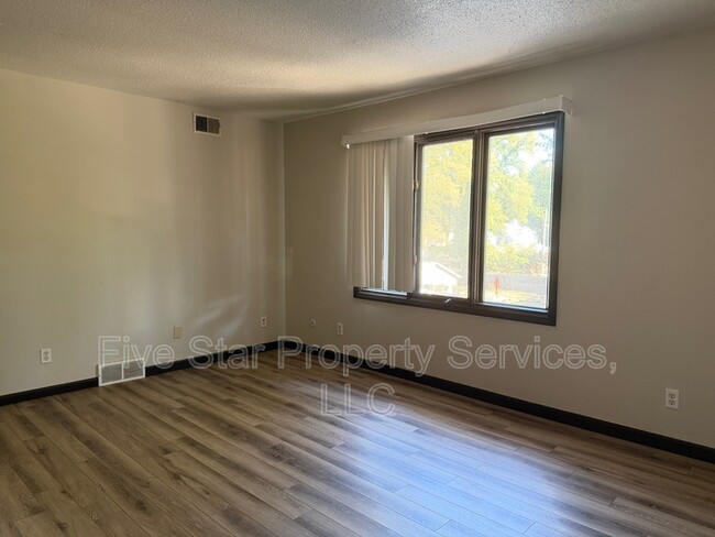Primary Photo - 1224 W Monroe St