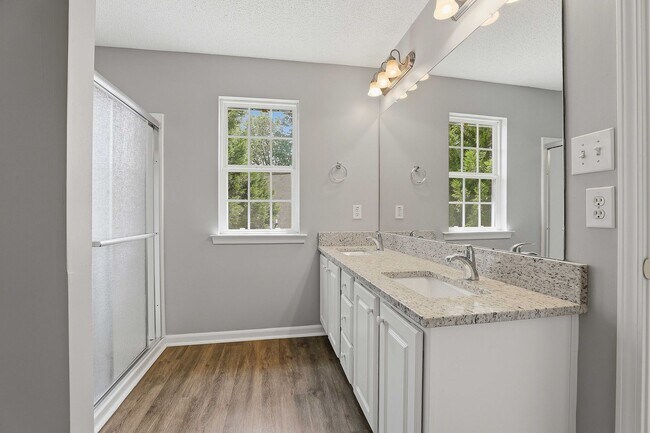 Building Photo - Updated 4BR Home in Timberlane with Fenced Yard and Stone Patio