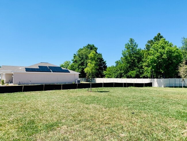 Building Photo - 843 Grant St