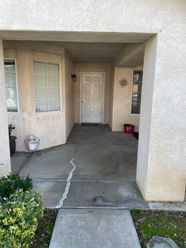 Building Photo - 4623 Kaytlain Ave