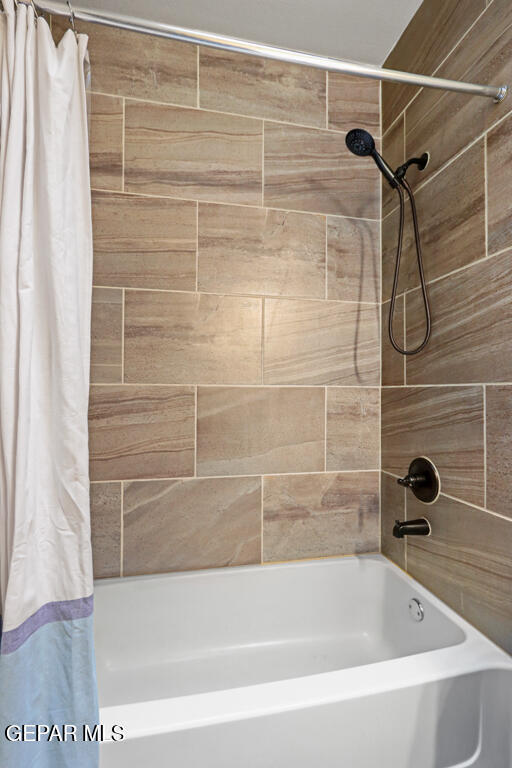 Building Photo - 13960 Lago Vista Ave