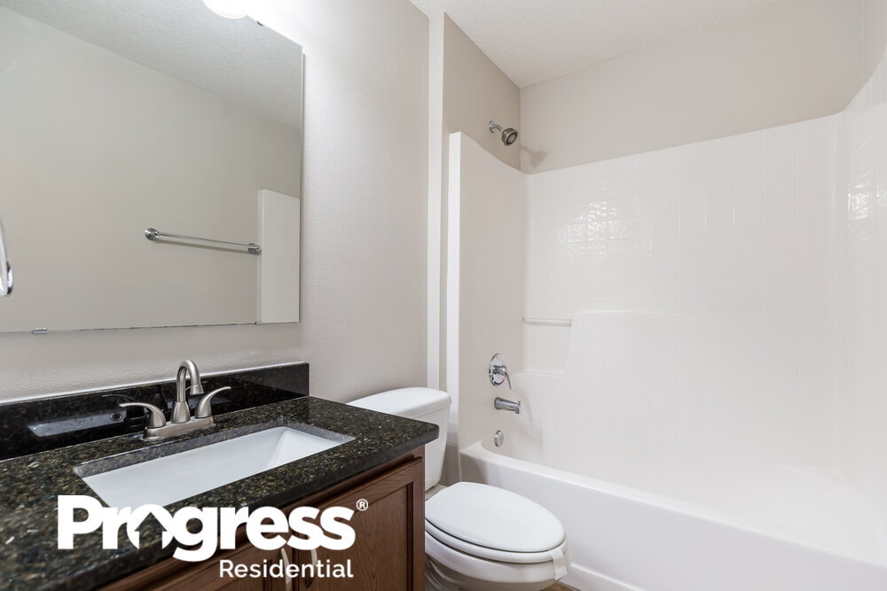 Building Photo - 5470 Silver Thistle Ln