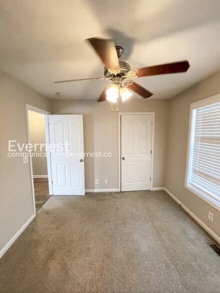 Building Photo - 3800 N Cindy Jo Dr