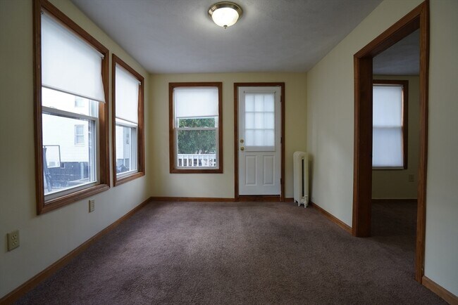 Building Photo - 96 Nichols Ave