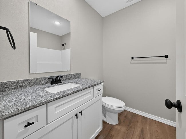 Building Photo - 595 Bailiwick Dr