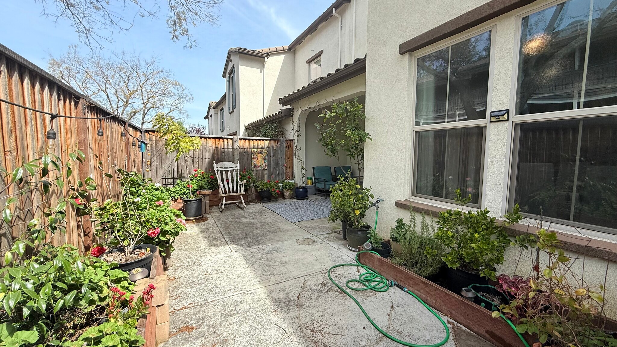 Neat and clean patio - 27 Rogers Ln