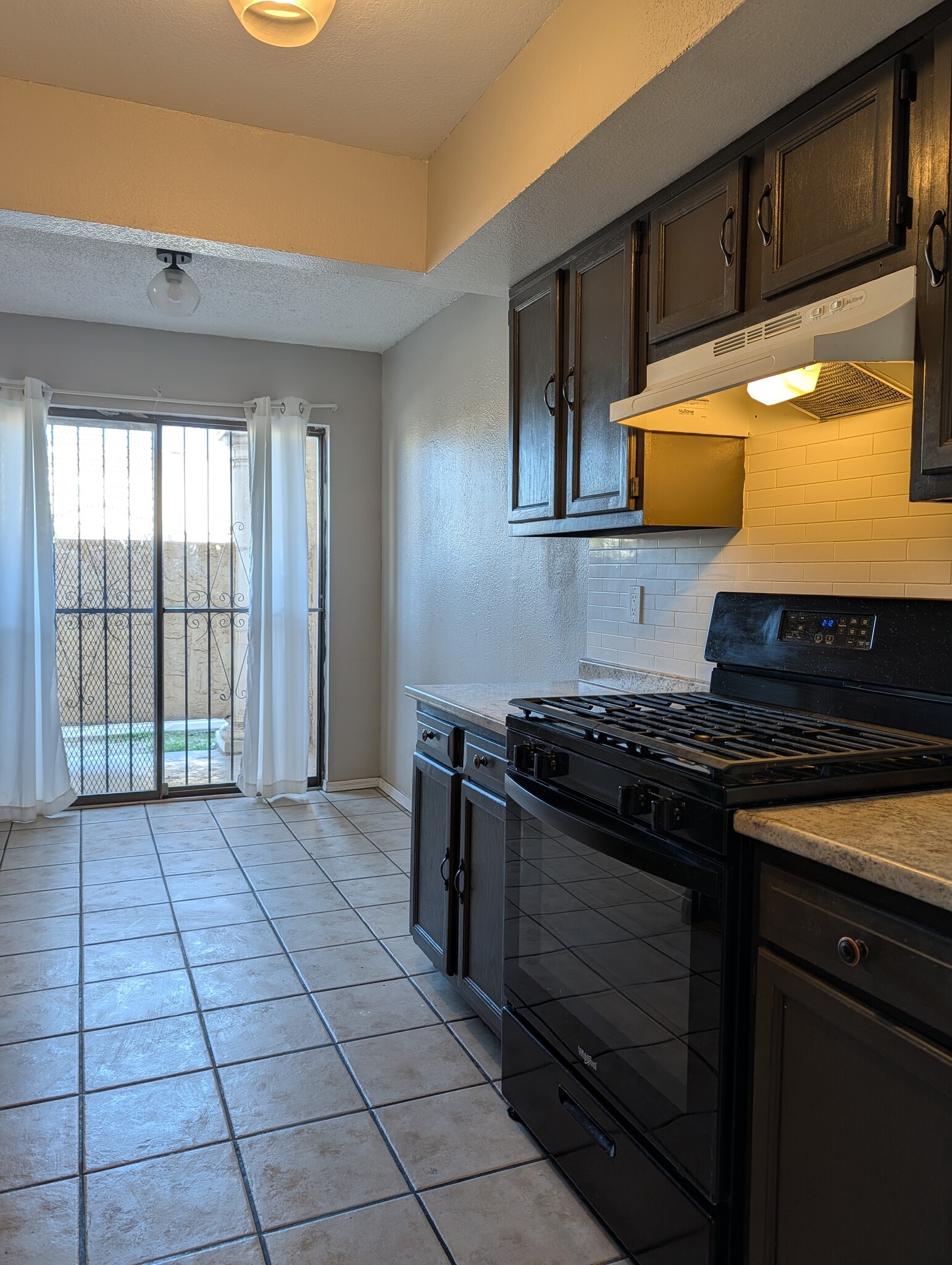 Building Photo - 11600 Marsh McCall Way