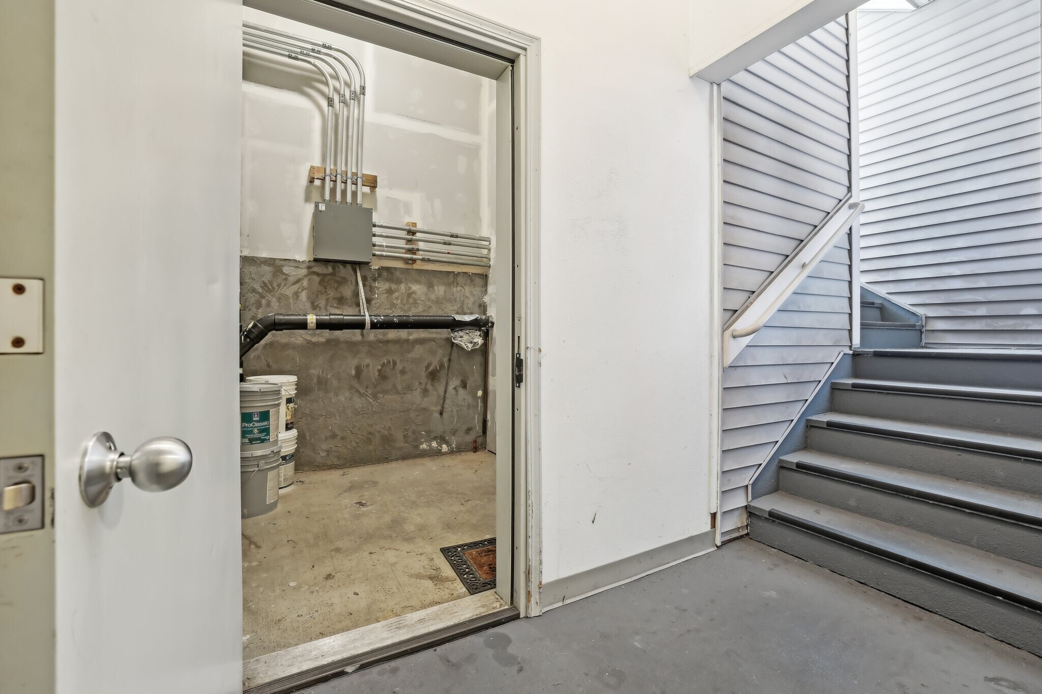 Building Photo - 13227 35th Ave NE
