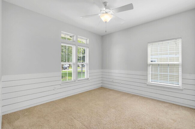 Building Photo - 2565 Ulysses Rd