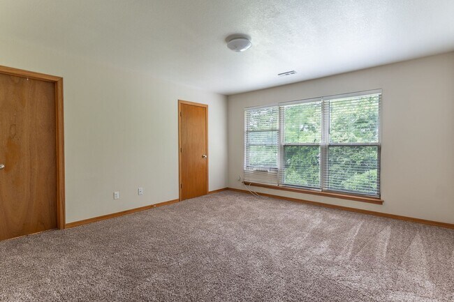 Building Photo - 1807 Pointer Ln