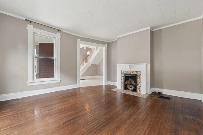 Building Photo - 218 N Sandusky St