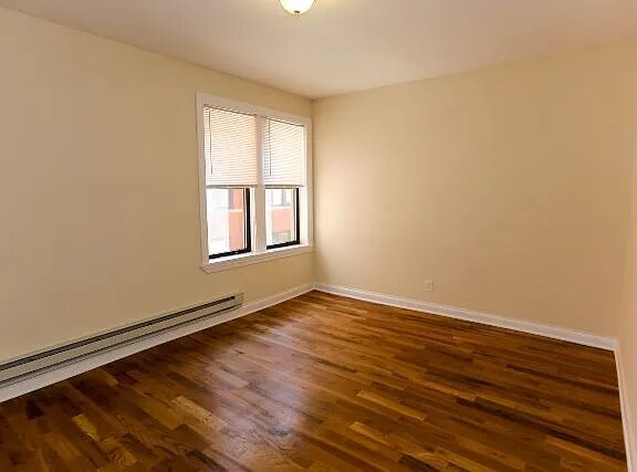 Building Photo - 3941 N Janssen Ave