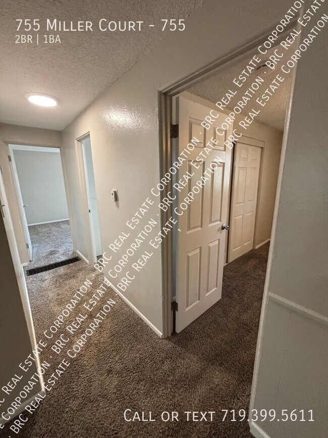Building Photo - 755 Miller Ct
