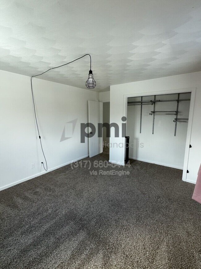 Building Photo - 635 Phaeton Pl