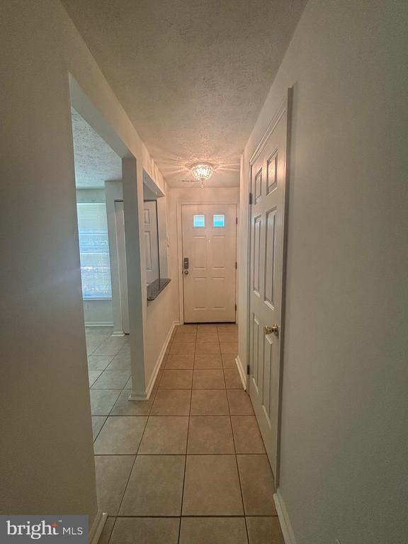 Building Photo - 2 Crosswood Ct