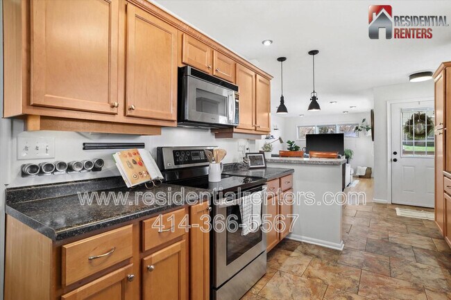 Building Photo - 3615 N 87th St