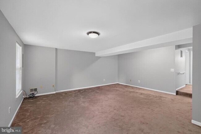 Building Photo - 20944 Rootstown Terrace