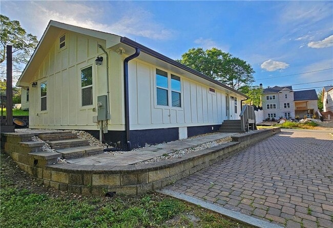 Building Photo - 49 New St