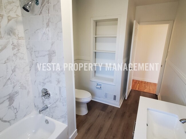 Building Photo - 1516 36th St