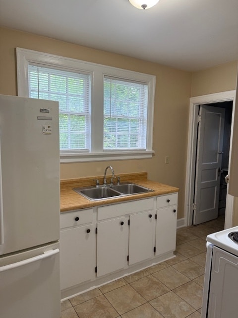 Building Photo - Charming cottage like home in wedgewood-ho...