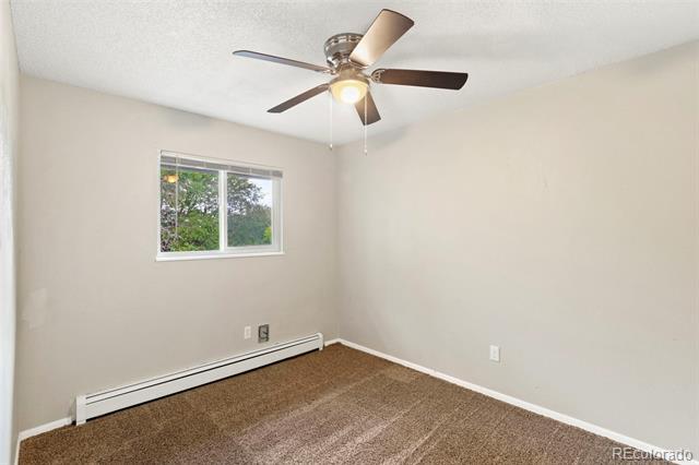 Building Photo - 330 Vehr Dr