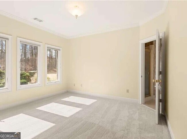 Building Photo - 15905 Westbrook Rd