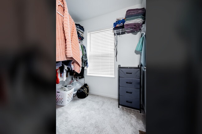 Building Photo - 1300 Kentwood Dr