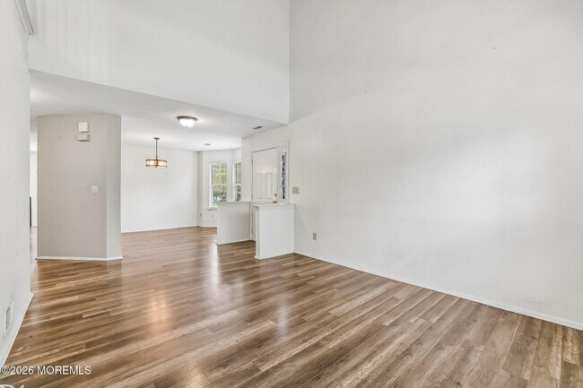 Building Photo - 418 Dorchester Way