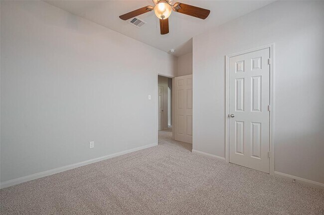 Building Photo - 38319 Miranda Ln