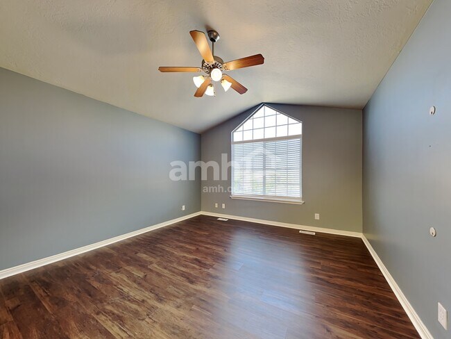 Building Photo - 4049 W Cimarron