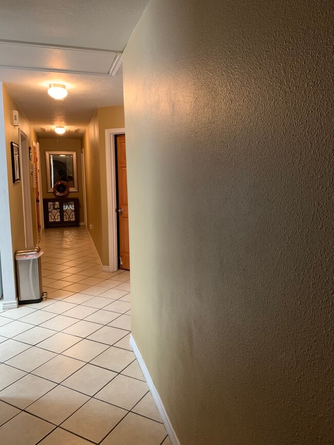 Building Photo - 12407 Hosanna Way