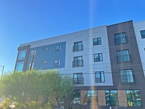 Building Photo - 2220 Webberville Rd