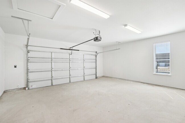 Building Photo - 3651 S Custer Rd