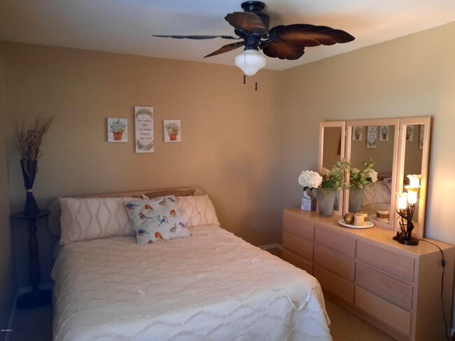 Building Photo - 1861 Montana Vista