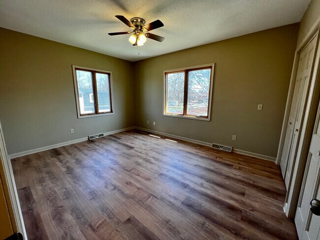 Building Photo - 310 Joe McCarthy Dr