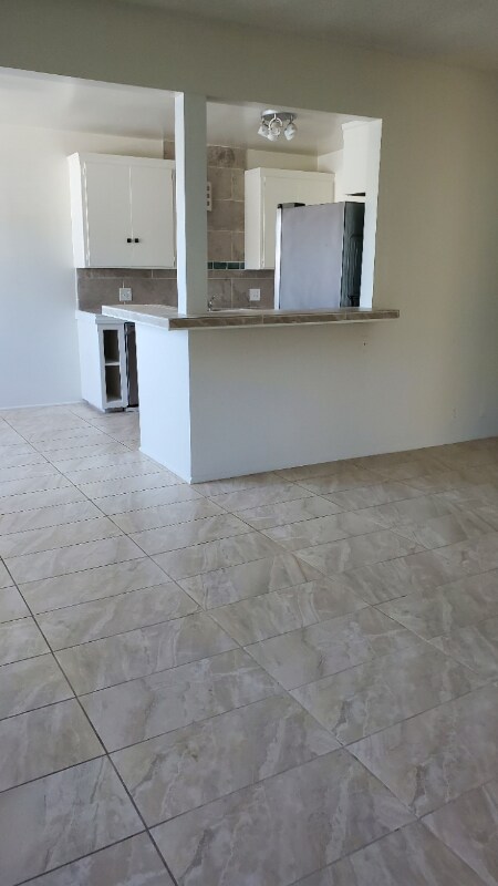 Building Photo - 1150 Manhattan Beach Blvd